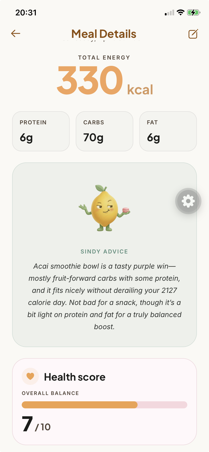 Snaporie app screenshot showing meal details, macros, and health score.